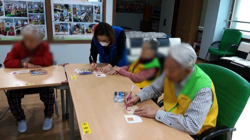 [은평신사데이케어센터]2020년 4월 17일 토탈공예 프로그램 진행