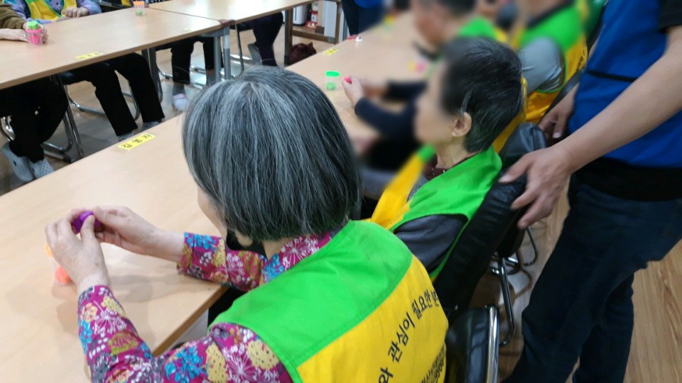 [은평신사데이케어센터]2020년 5월 29일 토탈공예 프로그램 진행