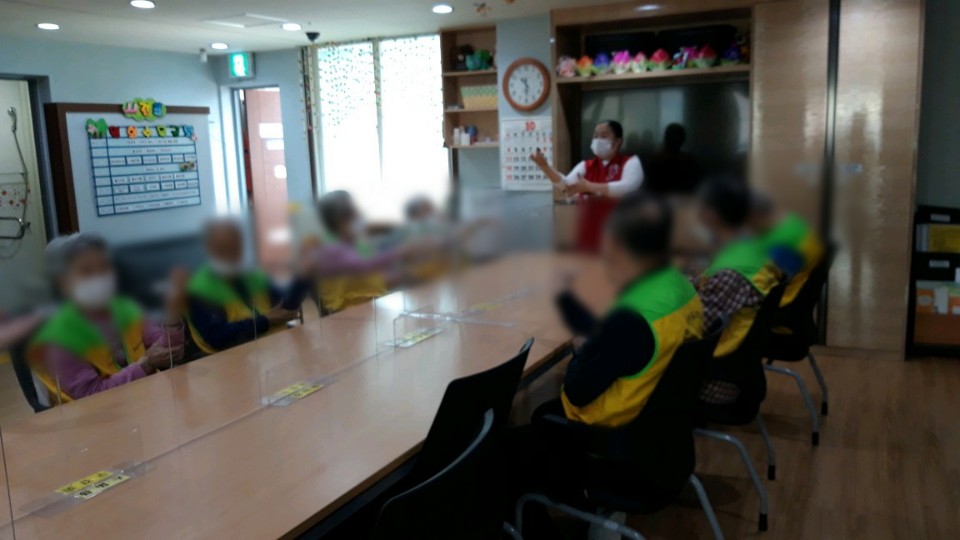 [은평신사데이케어센터]2020년 10월 30일 공예교실 프로그램 진행