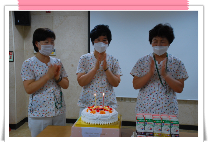 [인덕원] 6월 주간회의 및 직원 생일파티